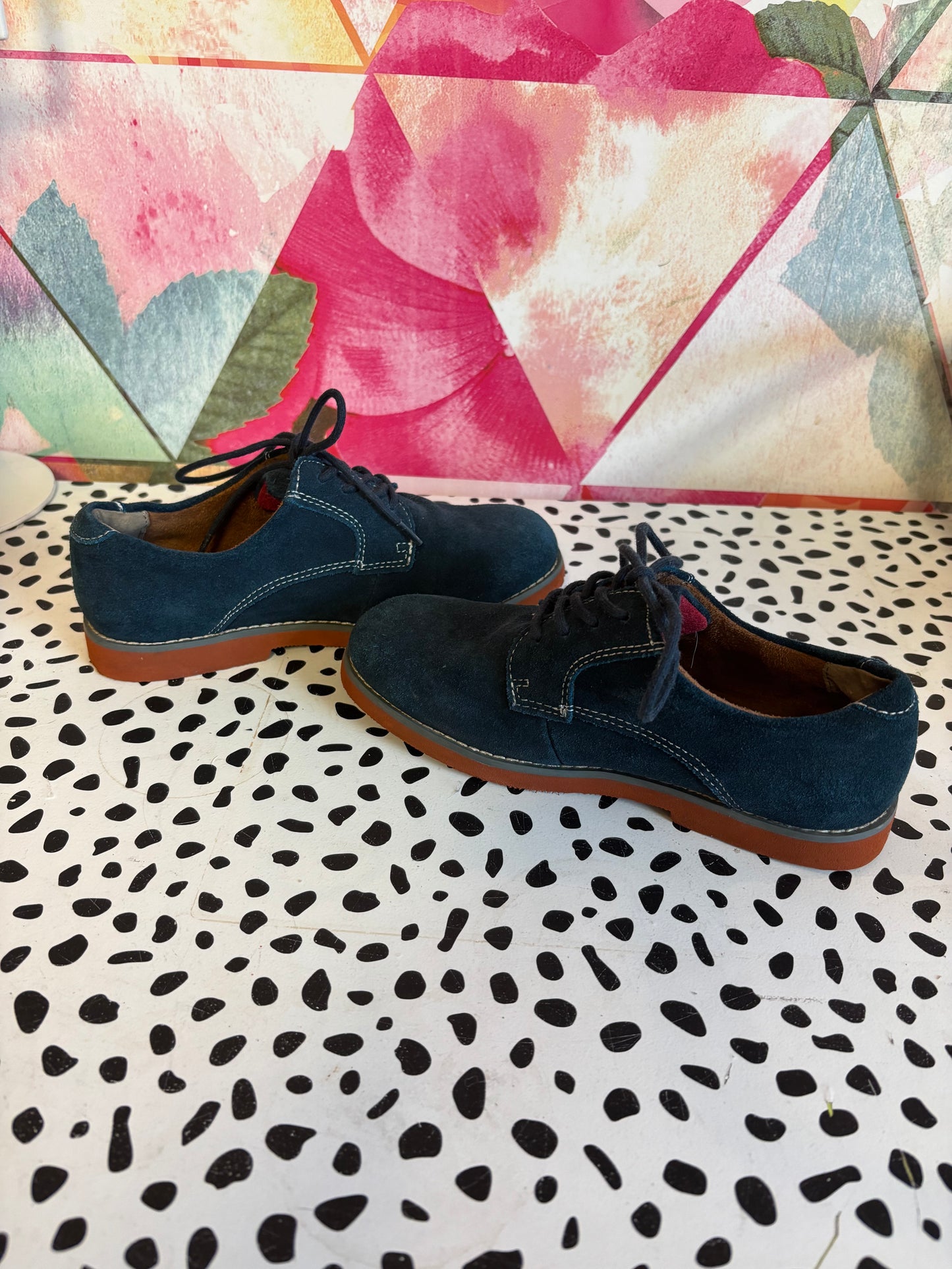 Florsheim blue suede lace up oxfords. Size 2 shoes.