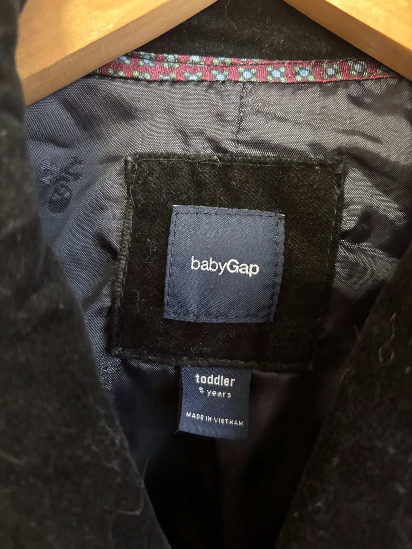 Baby Gap black velvet blazer. Size 5T