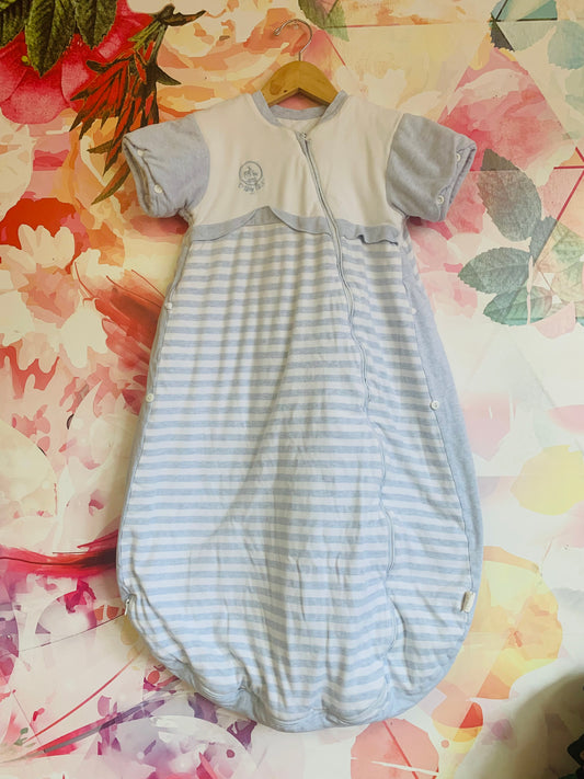 OuYun blue & white stripe quilted sleep sack. Missing detachable sleeves. Slight tear in mesh under right arm. *see 2nd photo* Size 3T / 4T