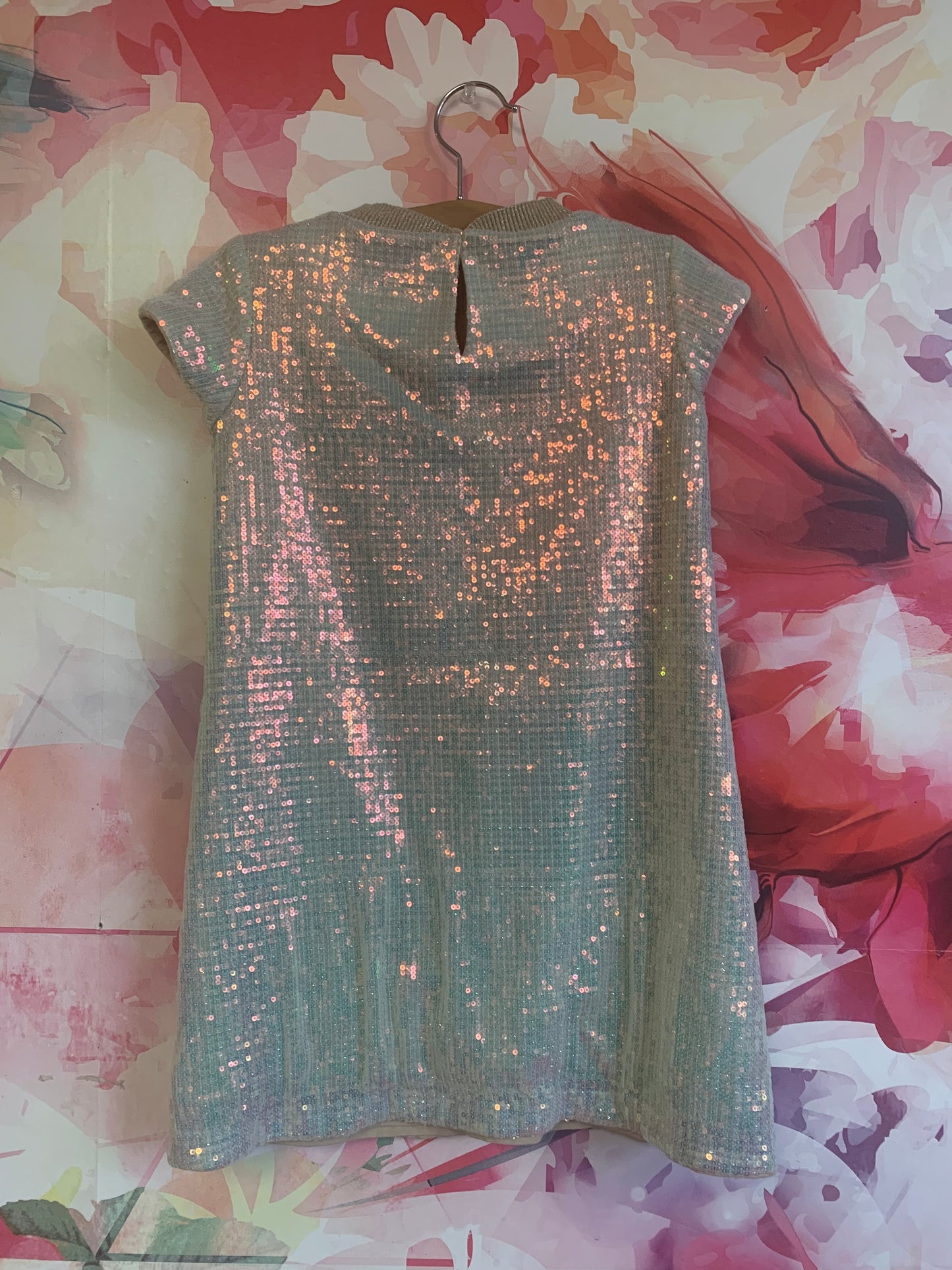 Choupette sequin short sleeve dress fully lined. Size 6T / 7T
