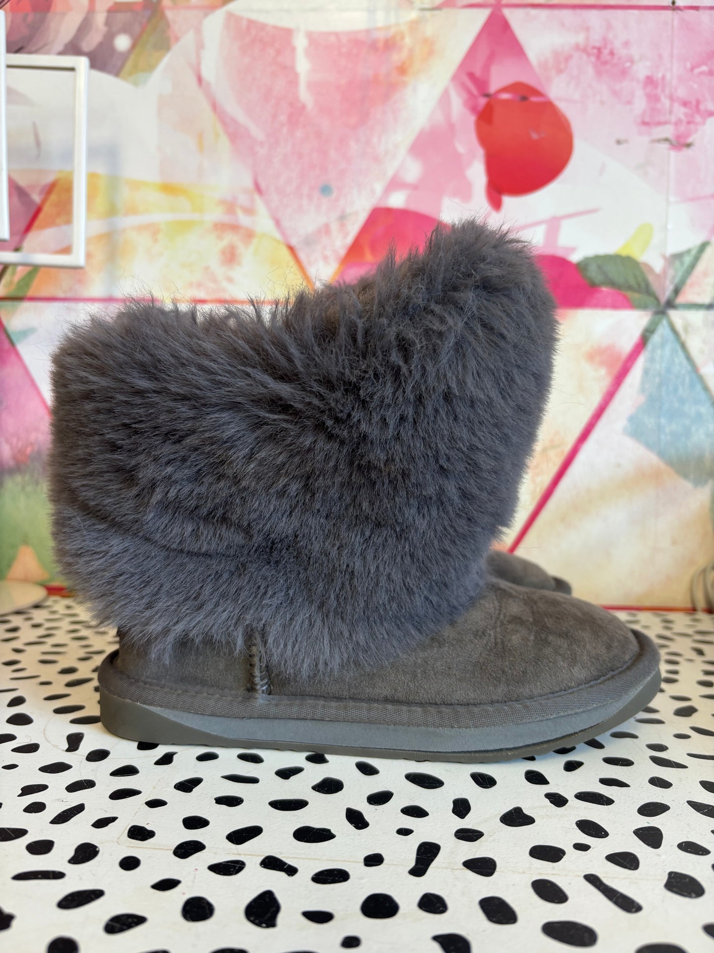 Australia Luxe Collective Gray Faux Fur Boots. Size 1B.