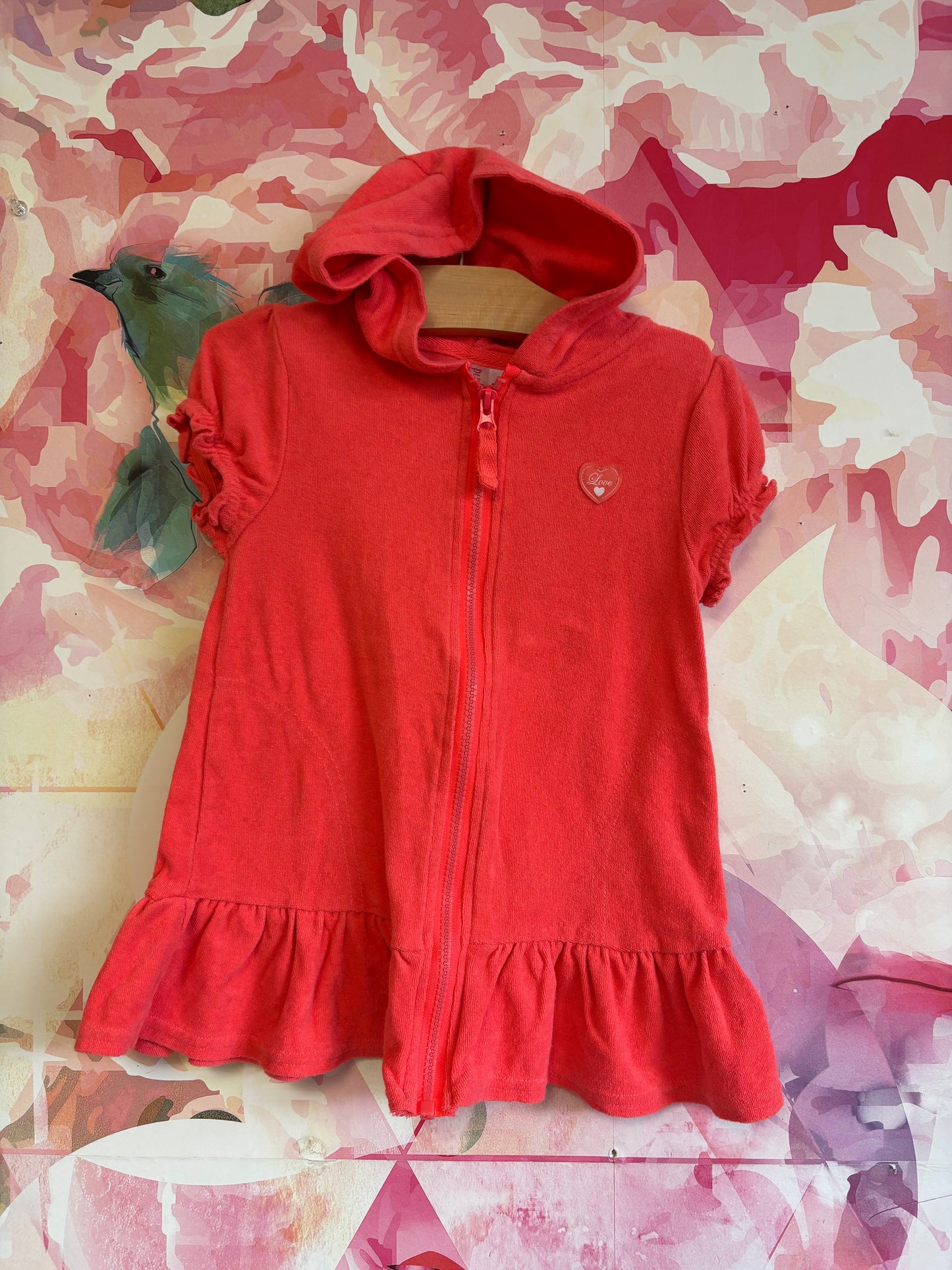 Pink platinum short sleeve hooded swim coverup. Size 3T