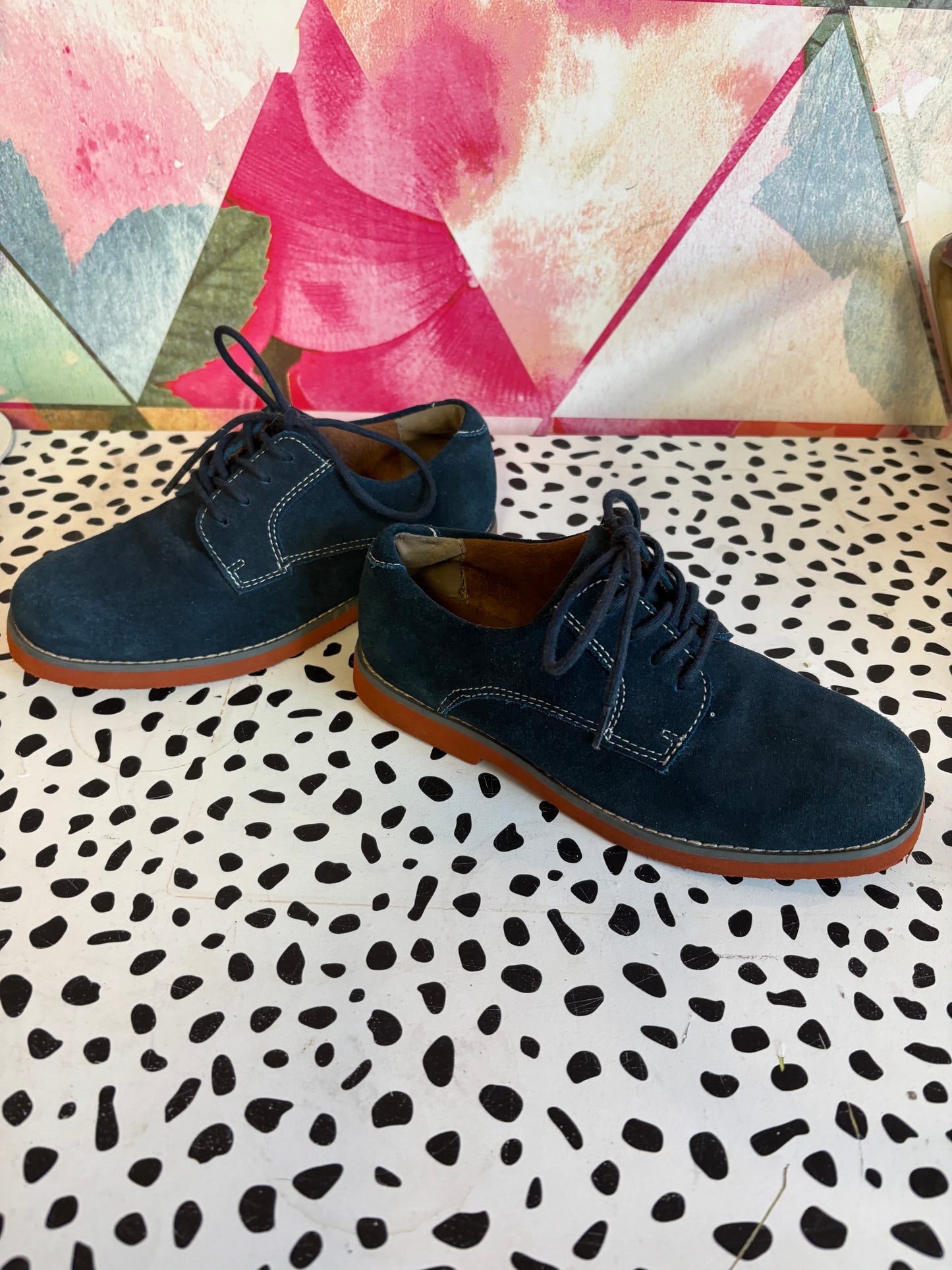 Florsheim blue suede lace up oxfords. Size 2 shoes.
