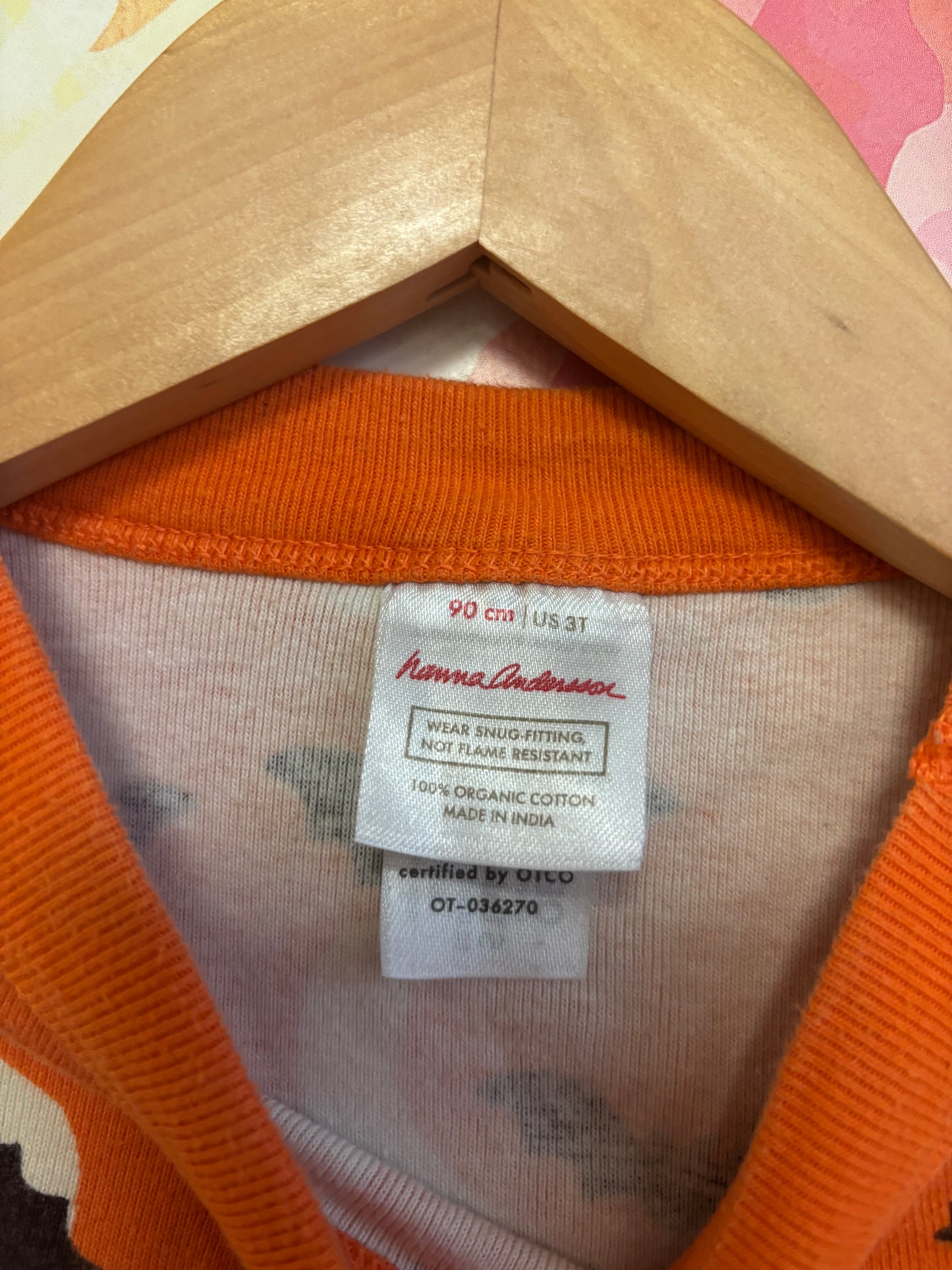 Hanna Andersson orange Halloween pajamas with black bats. Size 3T