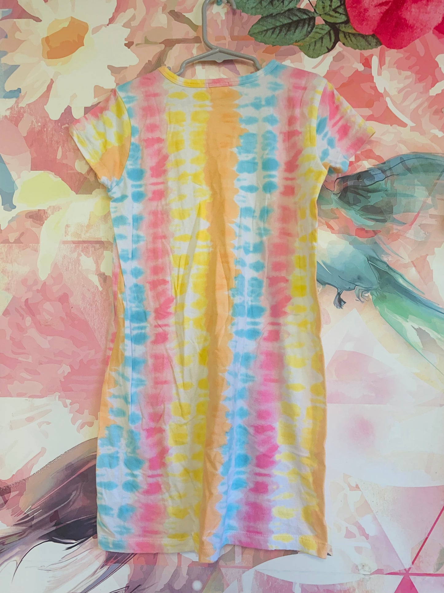 Crewcuts bright color tie dye t-shirt dress with pick front pocket. Size 6/7