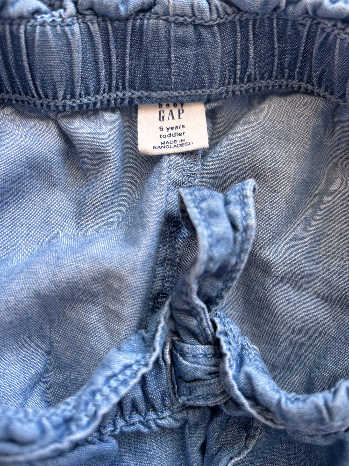 Baby Gap blue denim shorts with tie waist. Size 5T.