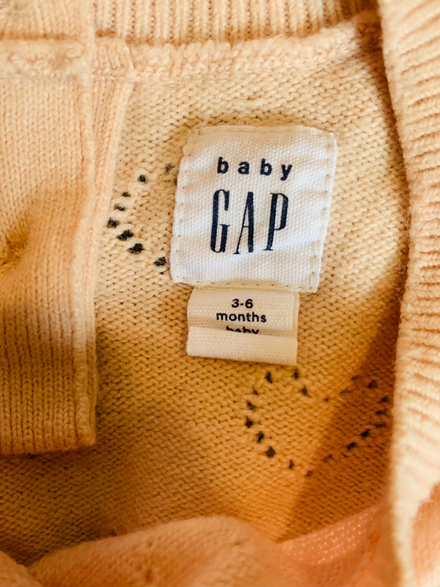 Baby Gap pink knit sweater and leggings with hearts. Size 3-6m