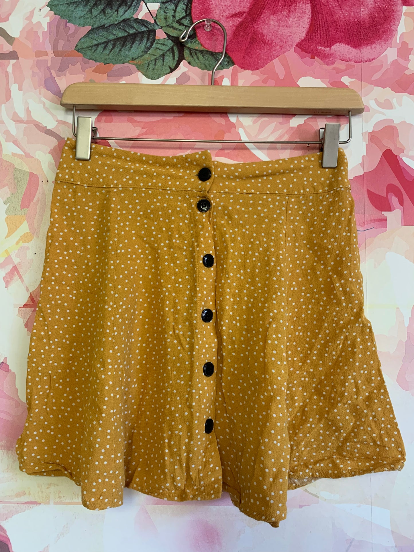 Bershka BSKGIRL yellow short skirt white polka dots & black buttons down front. Size 2T
