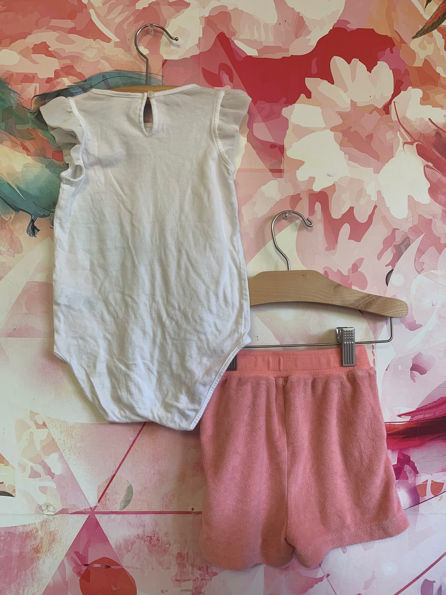 Oshkosh white onesie and Baby Gap pink Terry cloth shorts. Size 18-24m