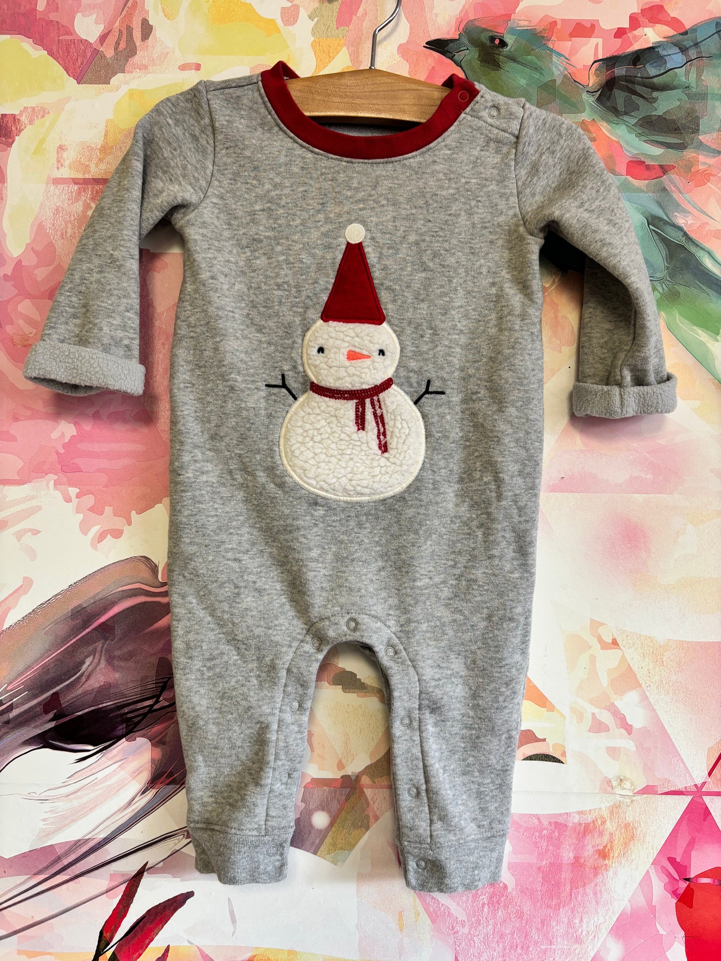 Gap Baby grey long sleeve romper with snaps and white/red snowman in Santa hat. Size 6-12m