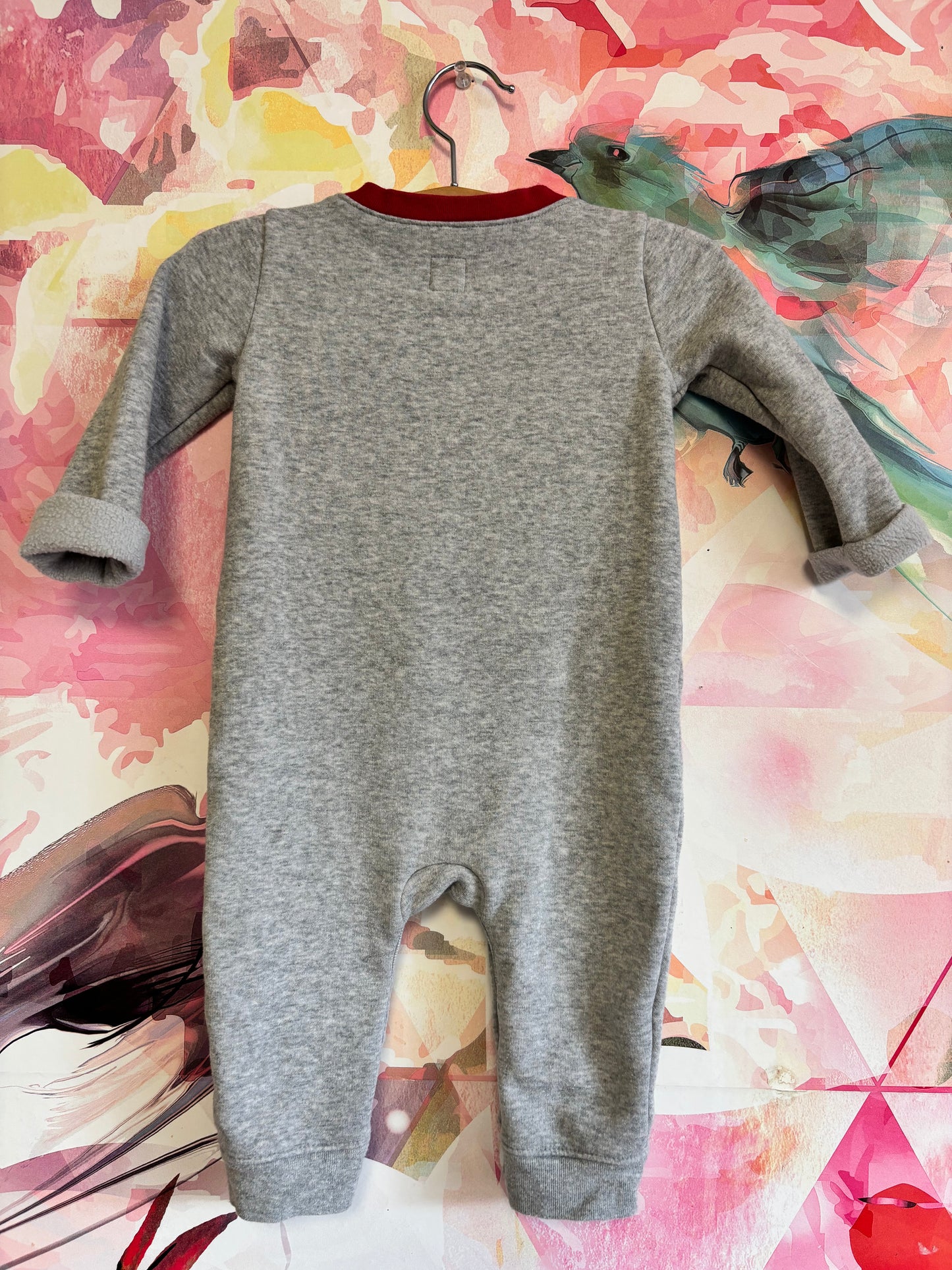 Gap Baby grey long sleeve romper with snaps and white/red snowman in Santa hat. Size 6-12m.