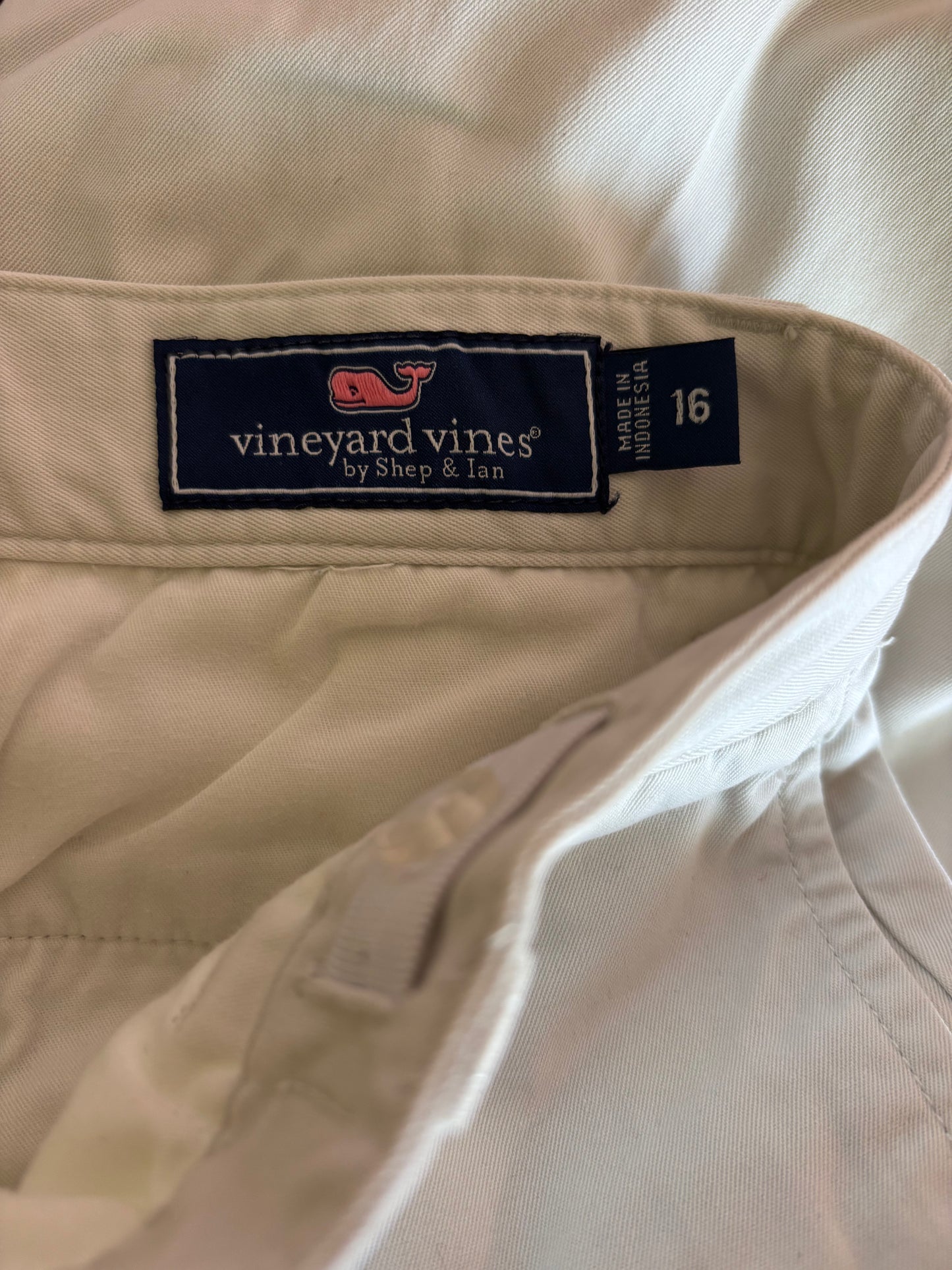 Vineyard Vines Light Khaki Pants. Size 16T.
