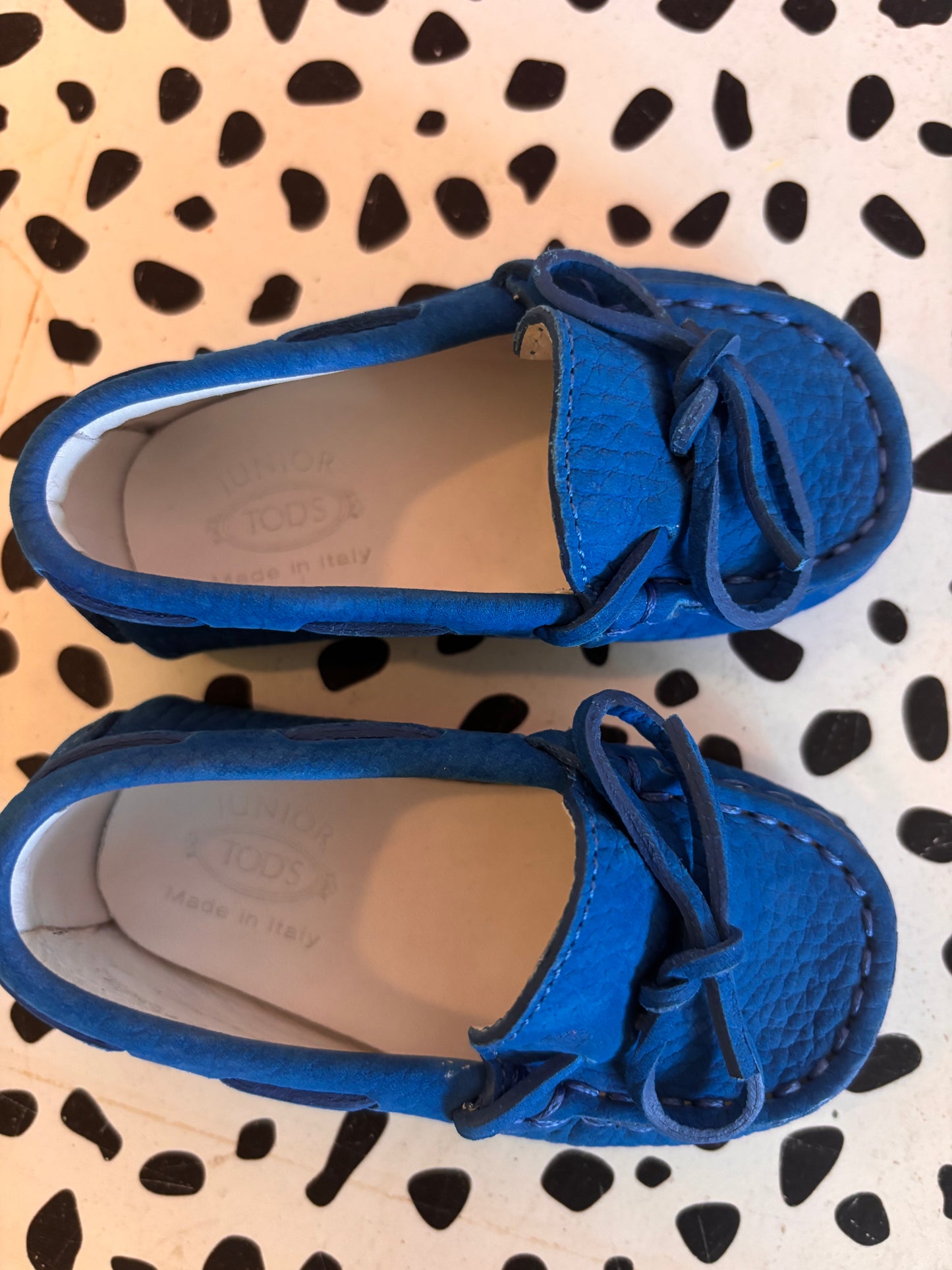 Tod’s Junior Gommino Bubble Boat Leather Loafer. Blue. Never Worn. Size 3L.