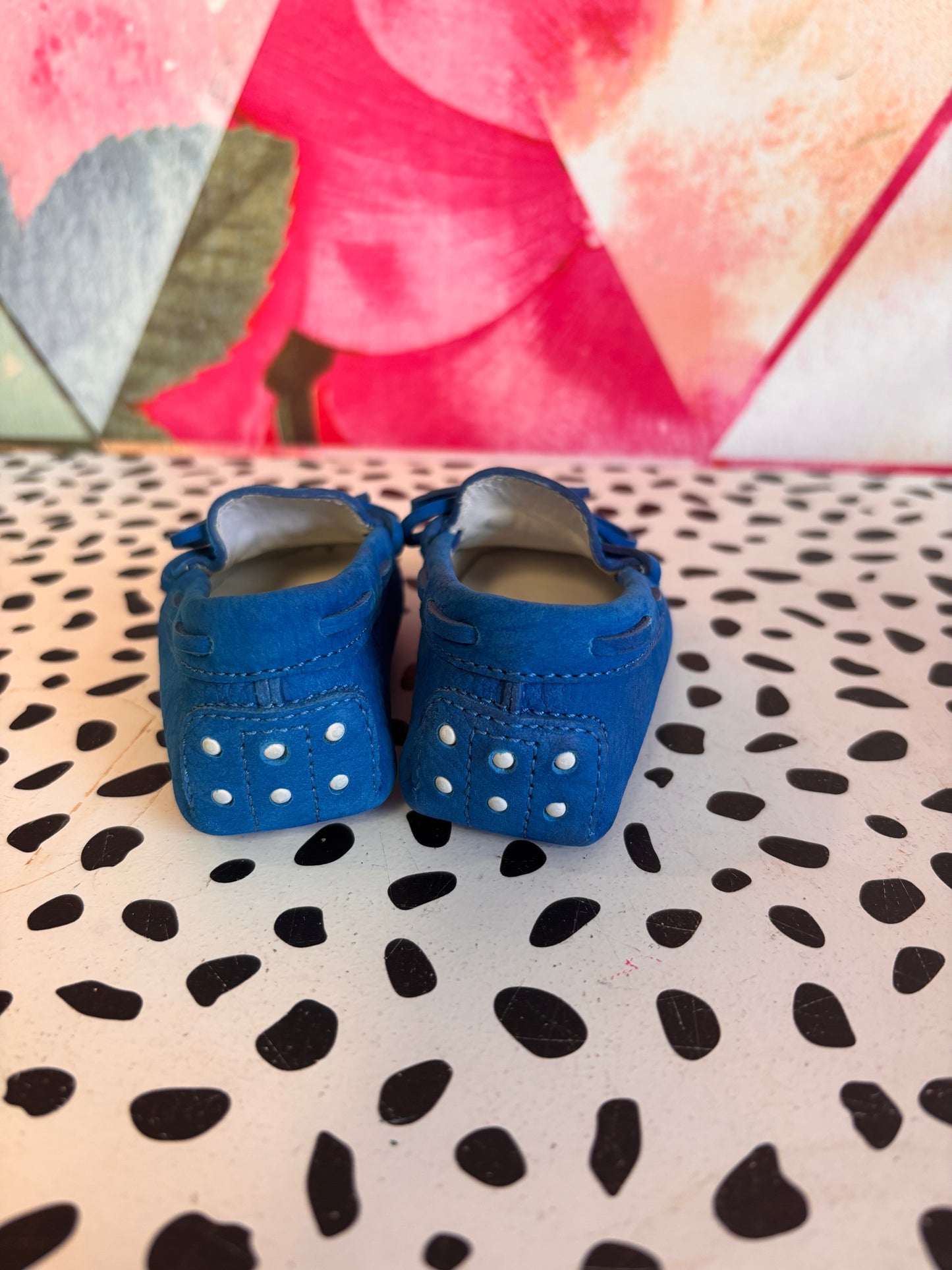Tod’s Junior Gommino Bubble Boat Leather Loafer. Blue. Never Worn. Size 3L.