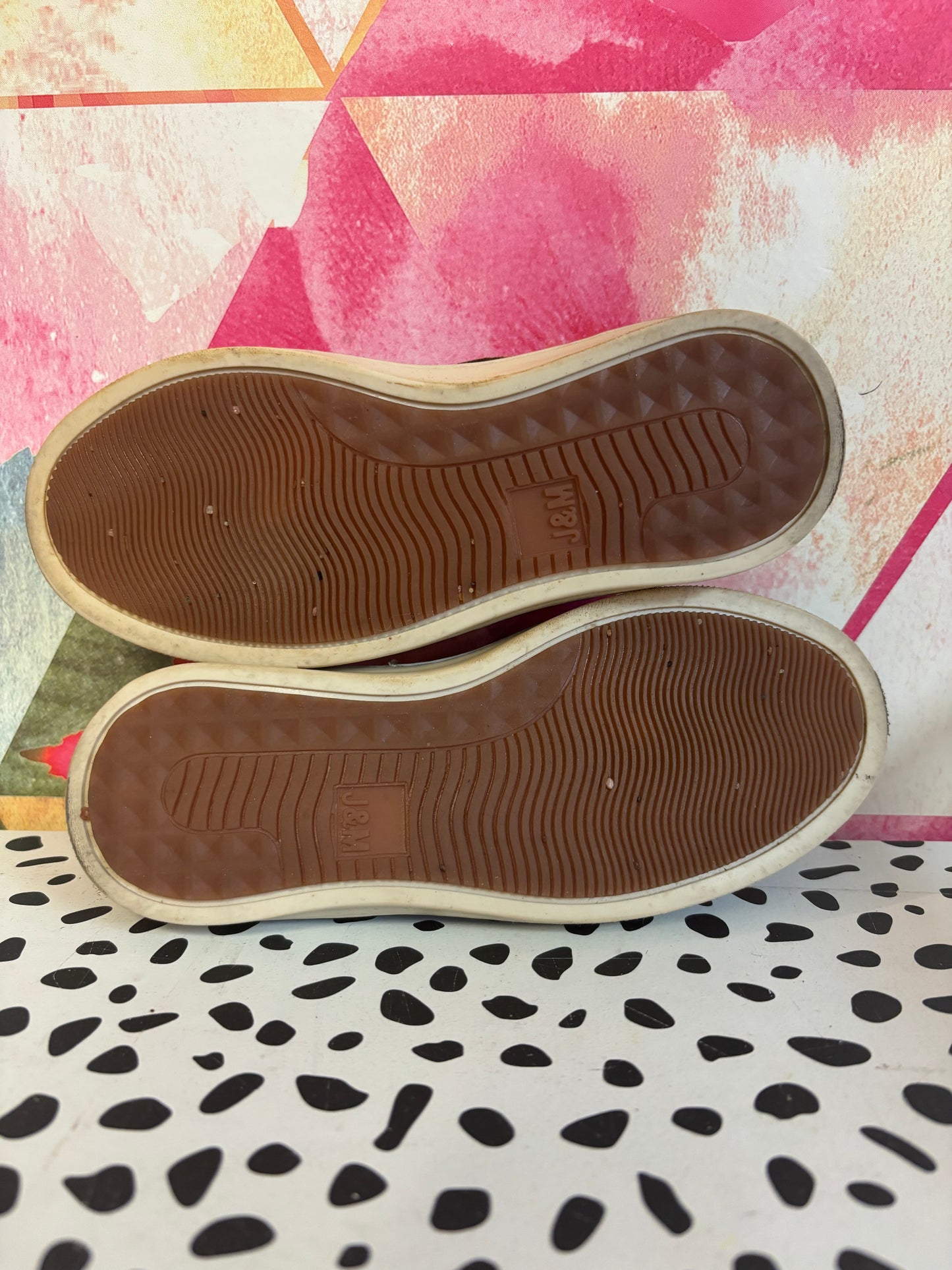 Johnston & Murphy Little Kid McGuffey Plain Toe shoes in Brown Oiled Nubuck. NEW. Size 12.