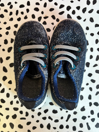 allbirds blue speckled wool slip on shoes with gray elastics. Size 10.