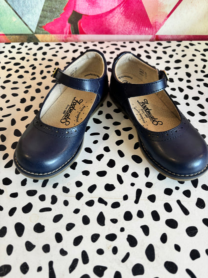 Footmates navy blue “Heather” Mary Jane shoes. NEW IN BOX. size 11.5