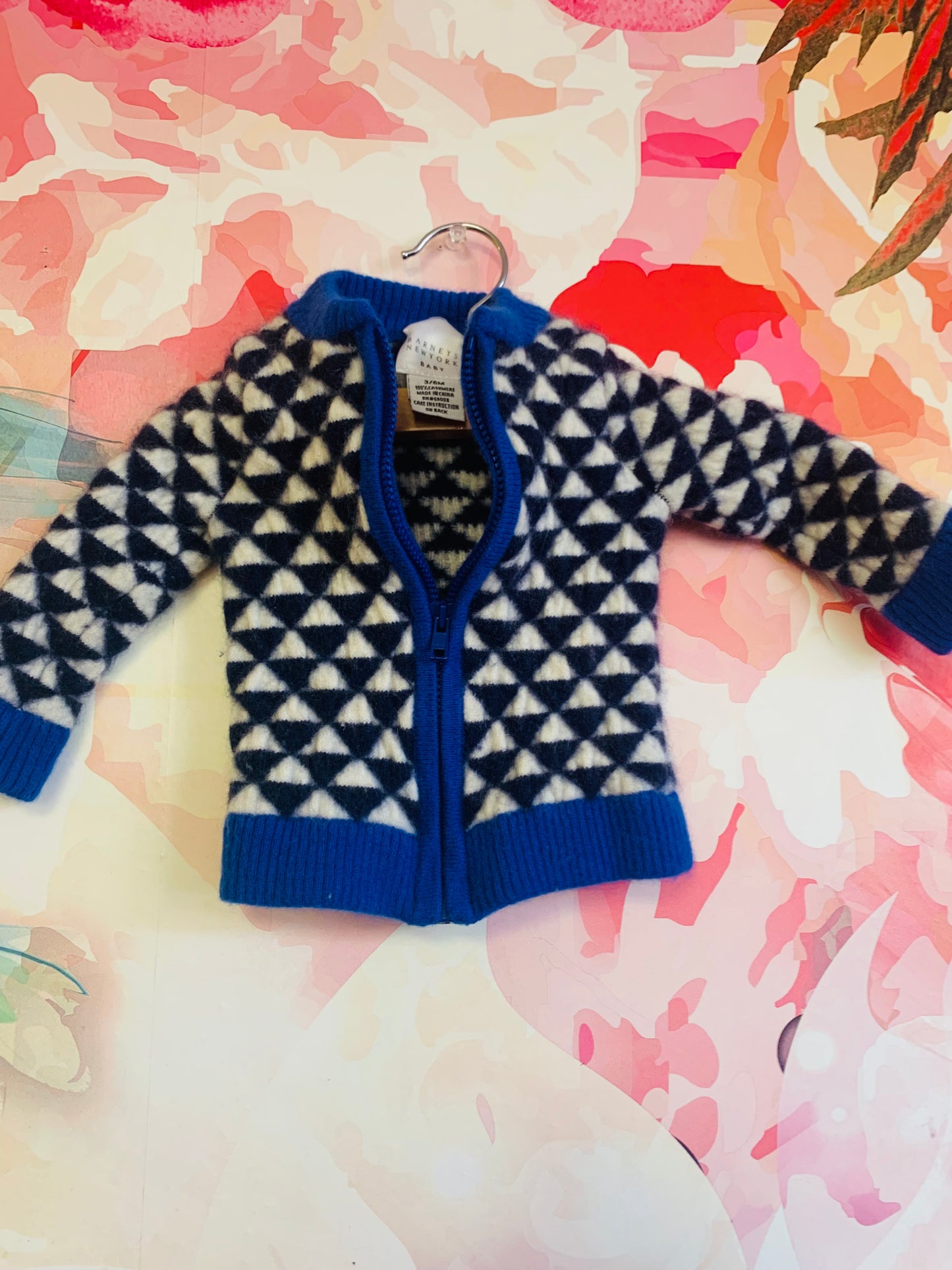 Barney’s New York 100% cashmere blue, black, white zip up sweater. Size 3-6m.