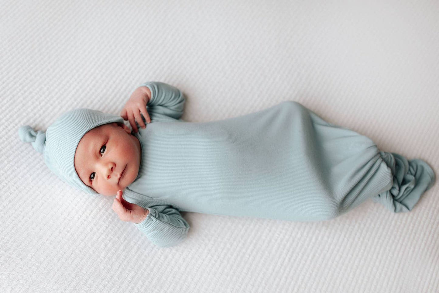Three Little Tots - Blue Bird Knotted Gown: Gown & Hat