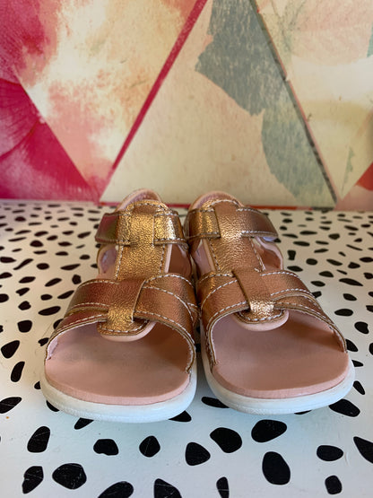 See Kai Run basics toddler Shayna sandals. Rose Gold color. Size 6.