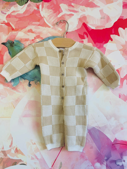 Dolce Goccia cream, beige checkered pattern knit long sleeve romper. Size 3m