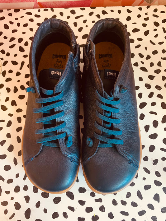 Camper navy blue leather shoes. Side zipper. Size 6