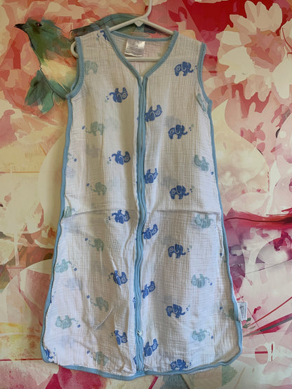 aden + anais white/blue Muslim sleep sack with elephants. Size large 12-18m. 22-28lbs.