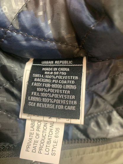 Urban Republic grey puffy winter coat with removable hood. Size 16/20