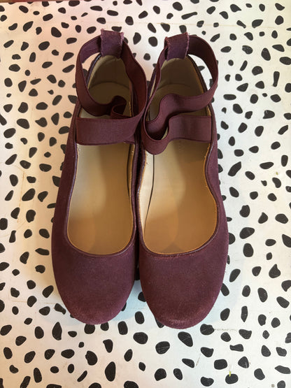 Elephantito purple suede leather Melissa flats. Luxe comfort ballerina shoe that features crossed stretch ankle straps for a secure fit. Lightly padded footbed leather outsole & lining. Size 3.