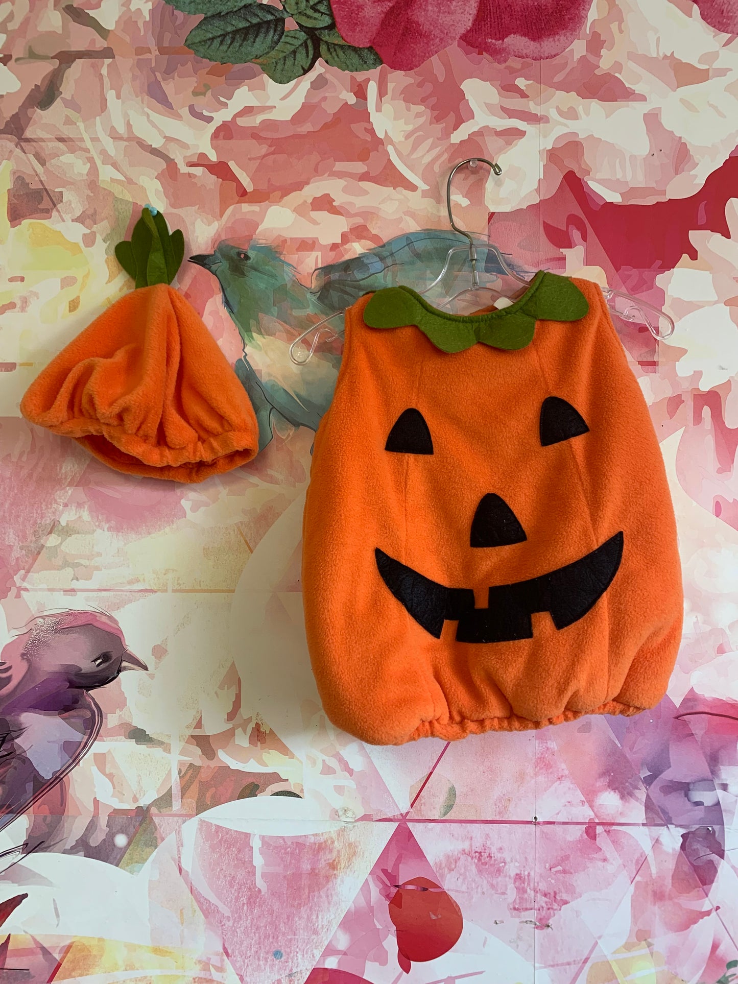 Pottery Barn Kids orange pumpkin & hat costume. Size 12-24 m