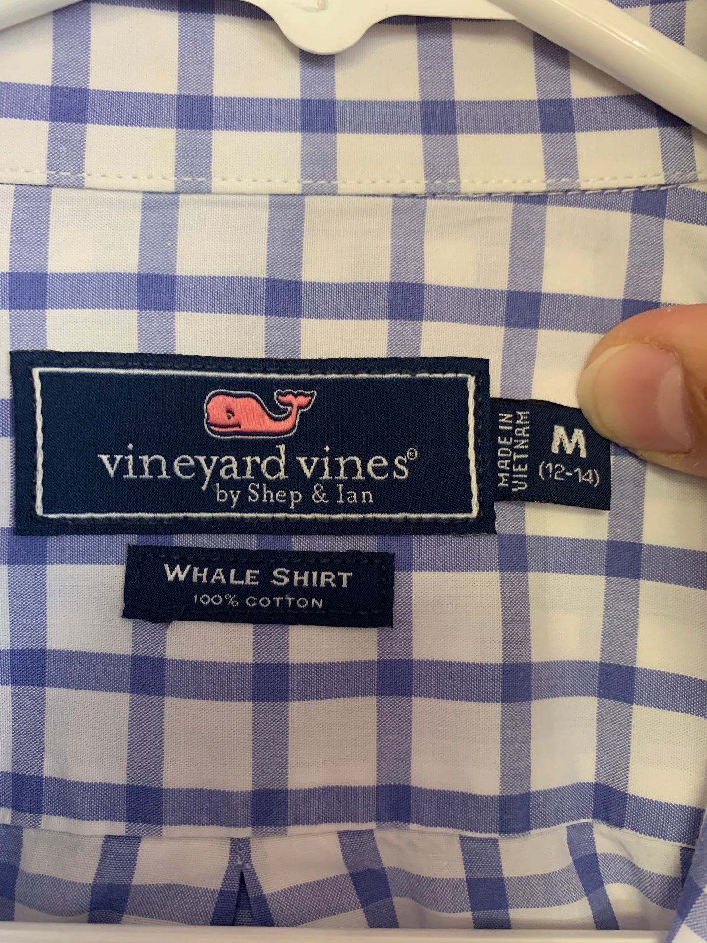 Vineyard Vines blue & white checkered long sleeve button down shirt. 100% cotton. Size 12/14.