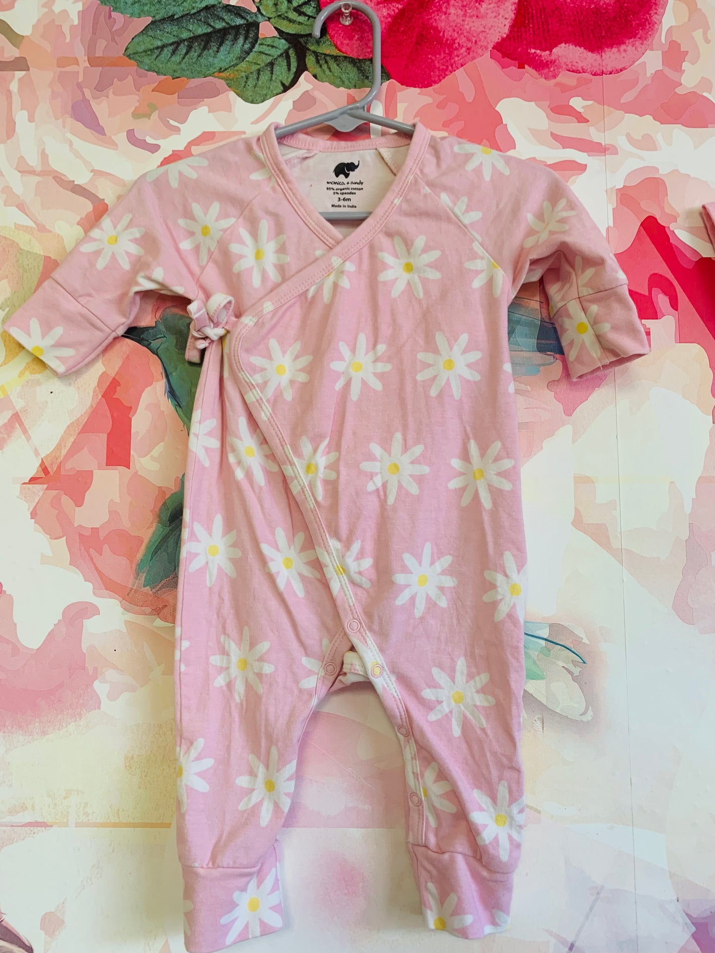 Monica & Andy pink long sleeve romper with white/yellow daisies & matching headband. Size 3-6m