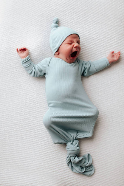 Three Little Tots - Blue Bird Knotted Gown: Gown & Hat
