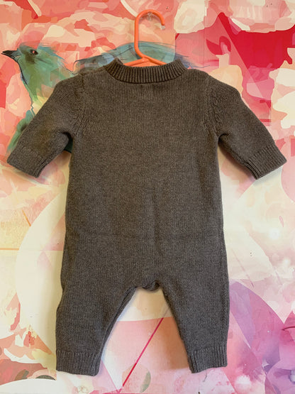 Baby Gap grey knit romper with 3/4 front zipper. Size 0-3m.