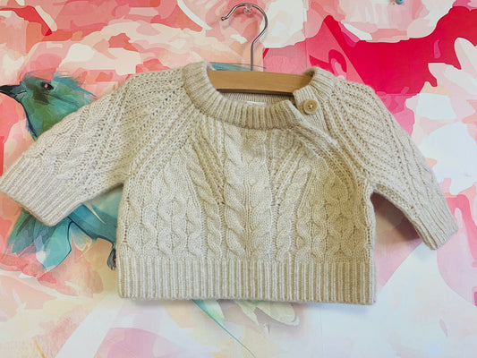 Banana Republic Cream Merino Wool & Cashmere cable knit sweater with neck button. Size 0-3m