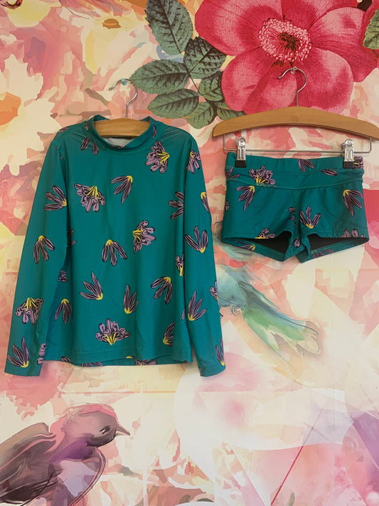 REI co-op long sleeve & shorts. Teal and purple flowers. Polyester & spandex. Size 4/5T.