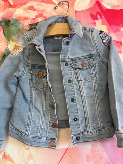 Baby Gap light blue denim jacket with sunflower and feather patches on sleeves. Snap closure. Size 5T