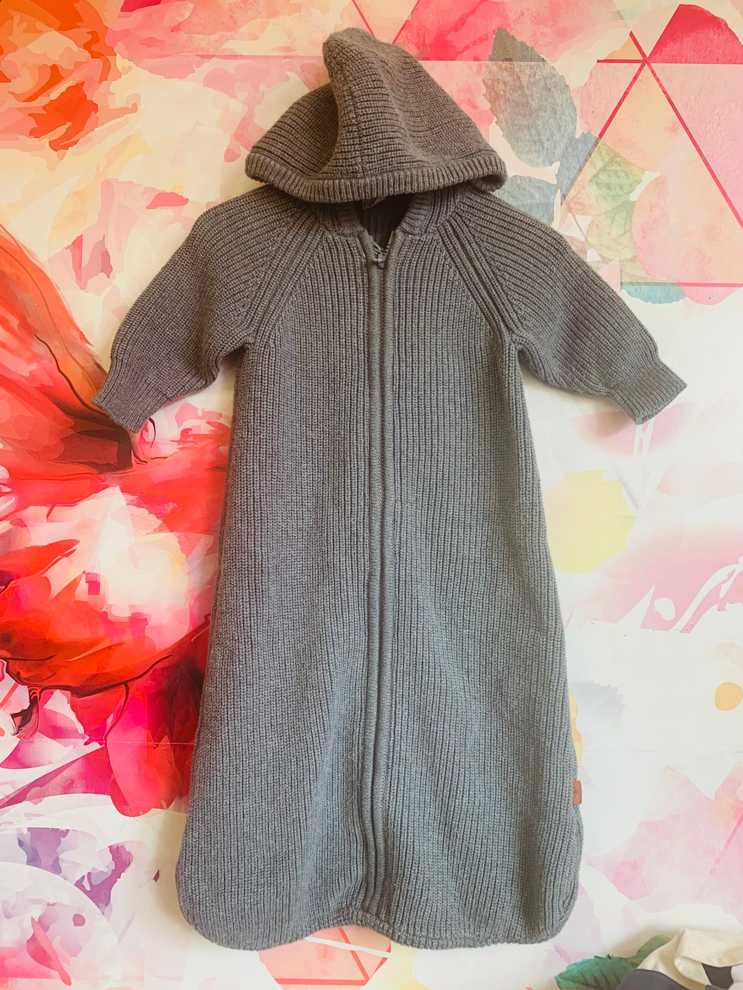 Goumi grey knit sleep sack with hood. Top/bottom zip. Size Medium