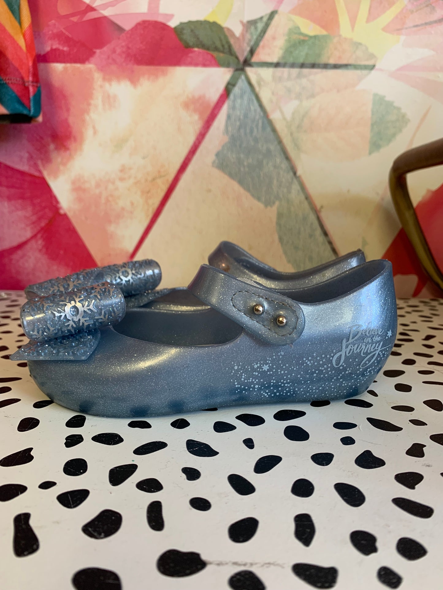 Mini Melissa blue sparkly Frozen shoes with bows & Velcro straps. *slight marker stain on one strap* size 10