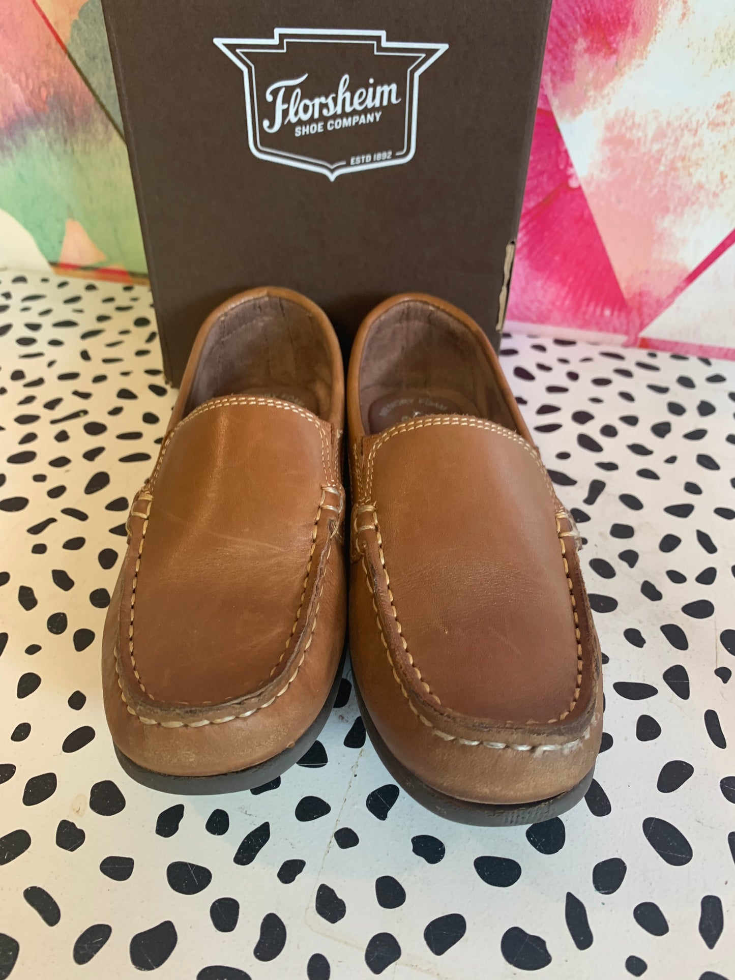 Florsheim saddle tan Jasper Venetian leather slip on loafers. Size 2. Comes in original box.