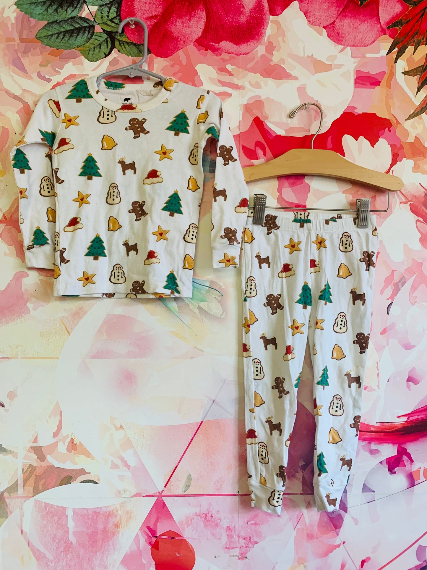 Monica & Andy long sleeve holiday pajama set. Cream, red, green, beige, gold Christmas trees, cookies. Size 3T.