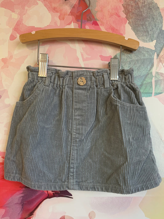 Zara grey corduroy skirt with belt loops and pockets. Size 2/3