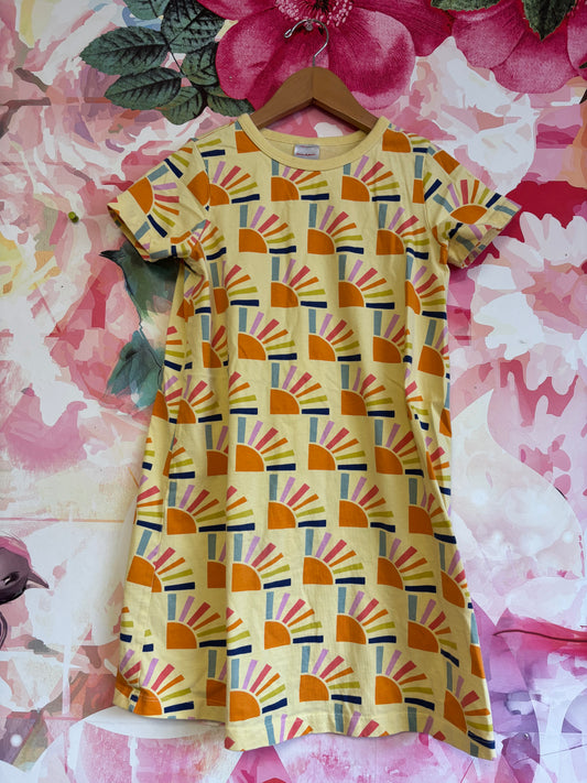 Hanna Andersson yellow short sleeve dress with sunbeams. Size 10