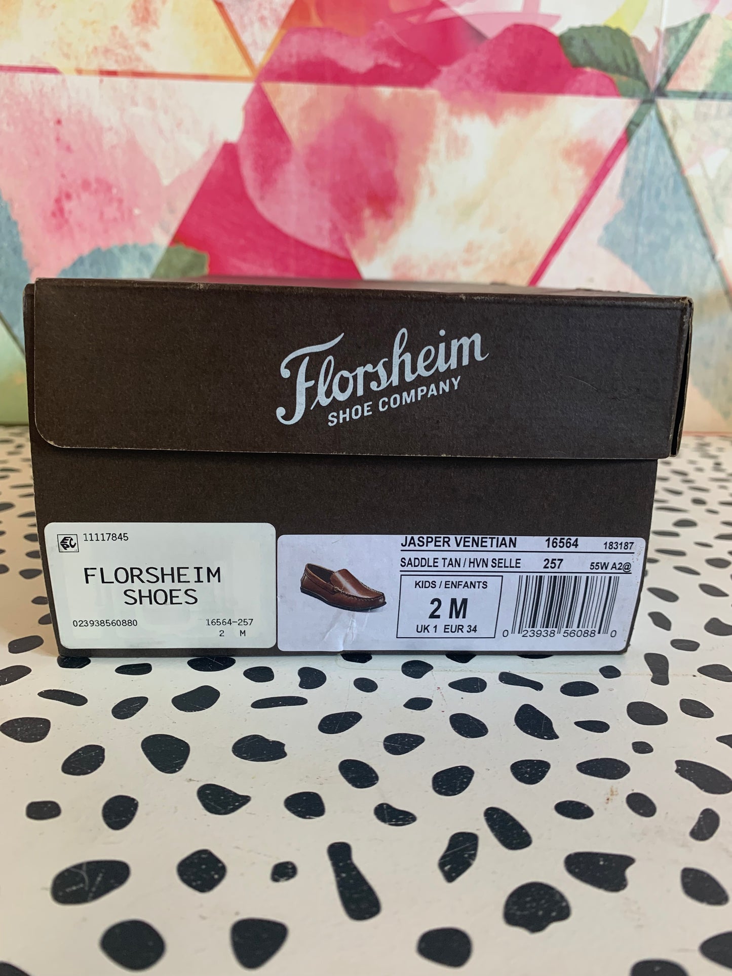 Florsheim saddle tan Jasper Venetian leather slip on loafers. Size 2. Comes in original box.