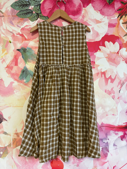 Rylee & Cru beige and cream linen plaid sleeveless dress with button closure in back. Size 10/12