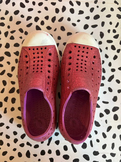 Native Jefferson bright pink glitter slip on sneakers. Size 13. Some marlins on both. See photos.