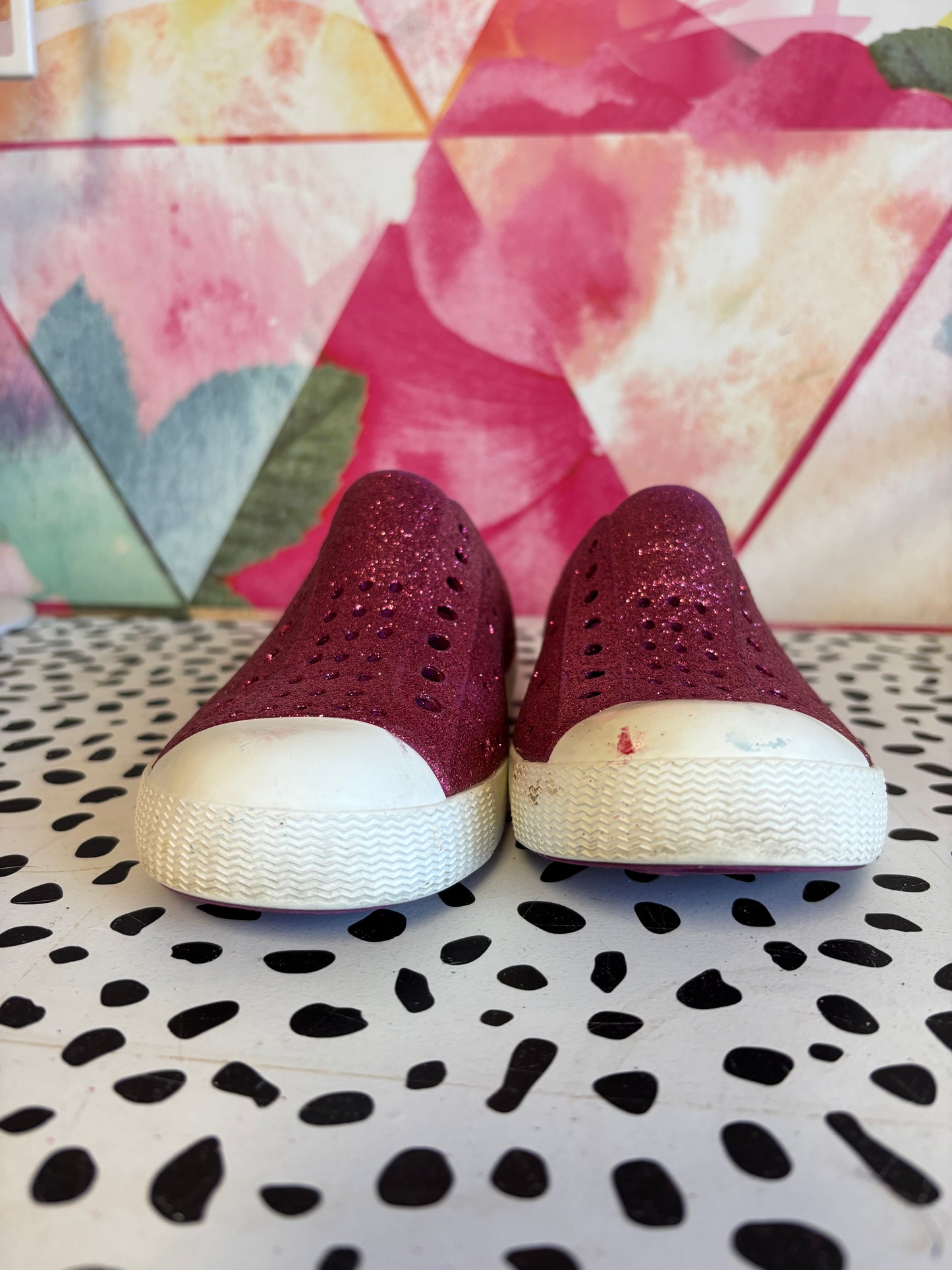 Native Jefferson bright pink glitter slip on sneakers. Size 13. Some marlins on both. See photos.