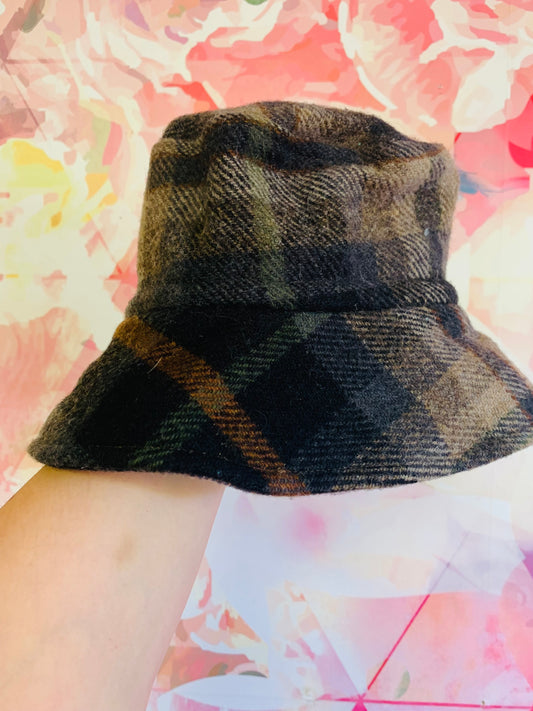 Bonpoint brown & black plaid 100% wool bucket hat. Size 0.