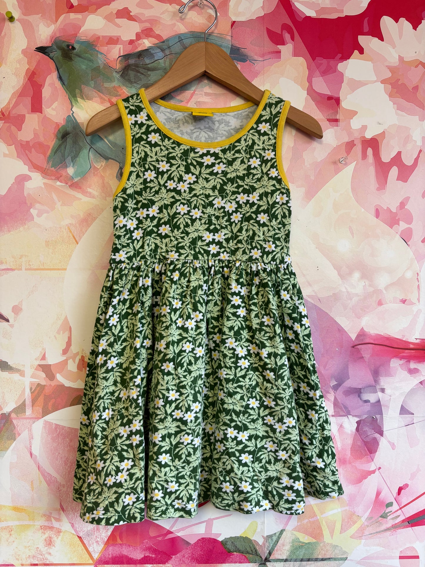 Duns green summer tank dress with white & yellow daisies. Size 4/5