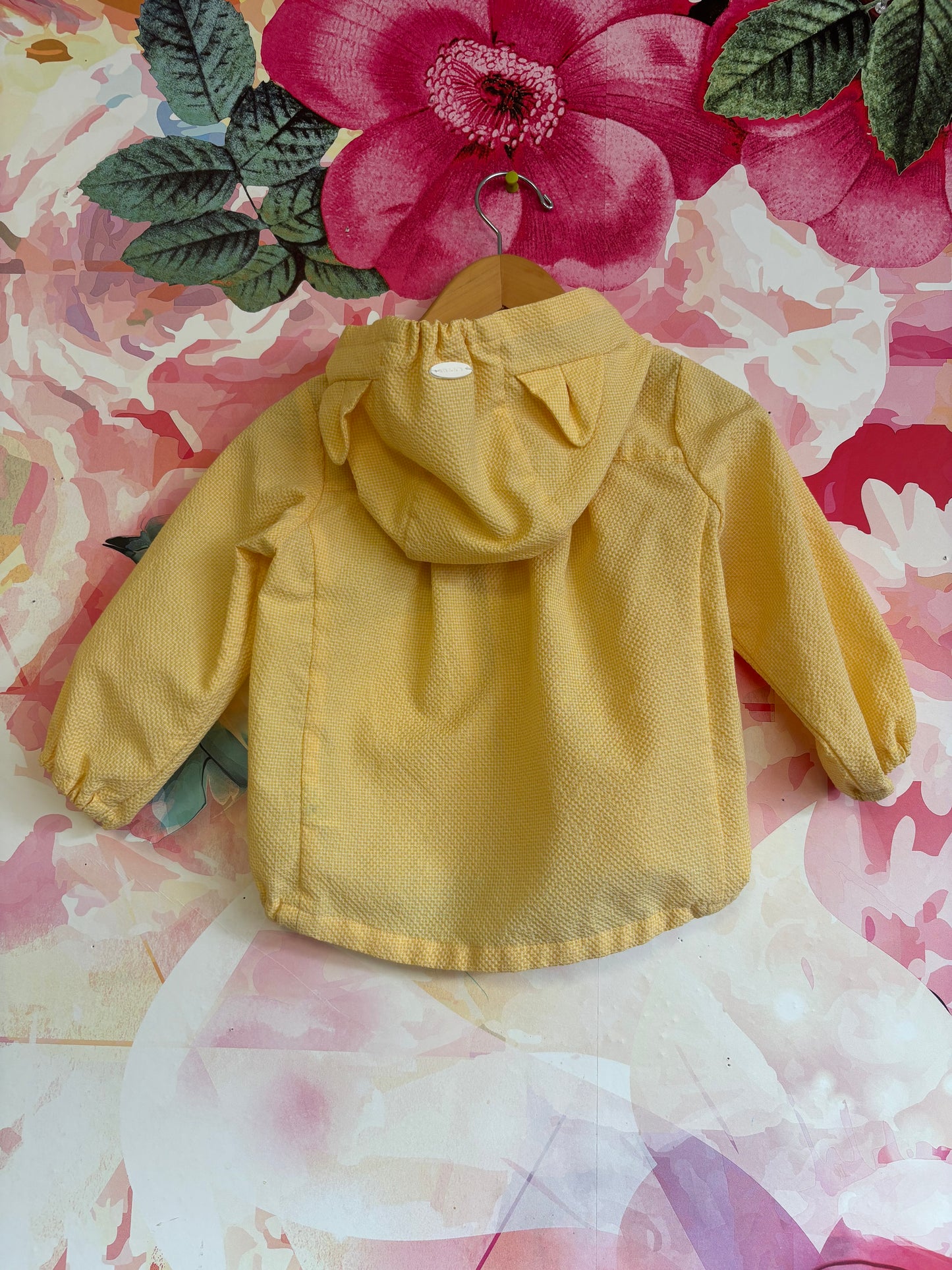 Ettoi yellow spring jacket with hood. Size 2T